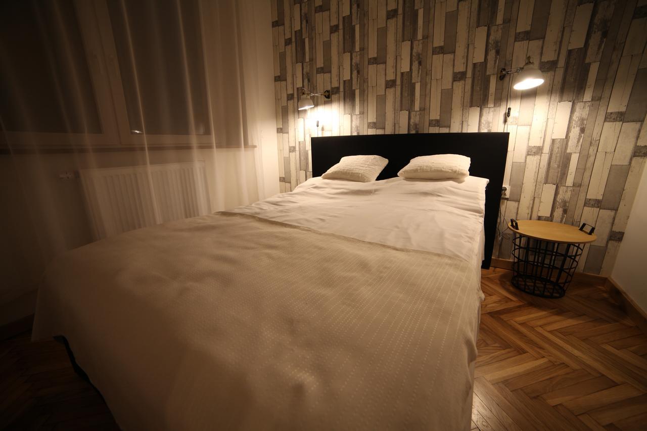 Mansarda Noclegi Września Exterior foto
